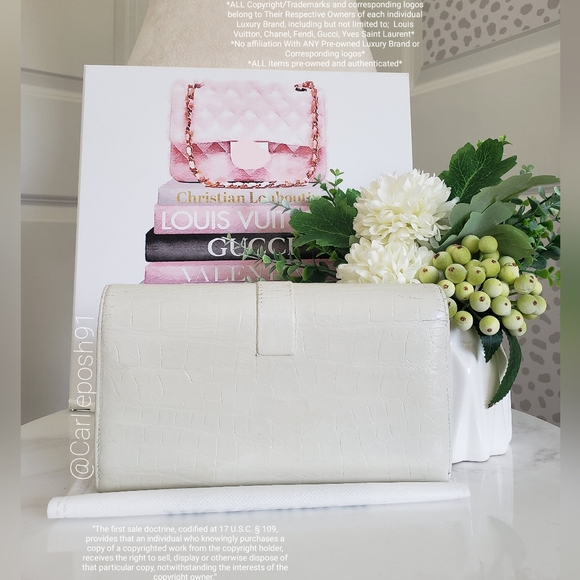 *SOLD* Authentic Pre-owned Yves Saint Laurent Croc Embossed Leather Flap Wallet - Picture 3 of 16